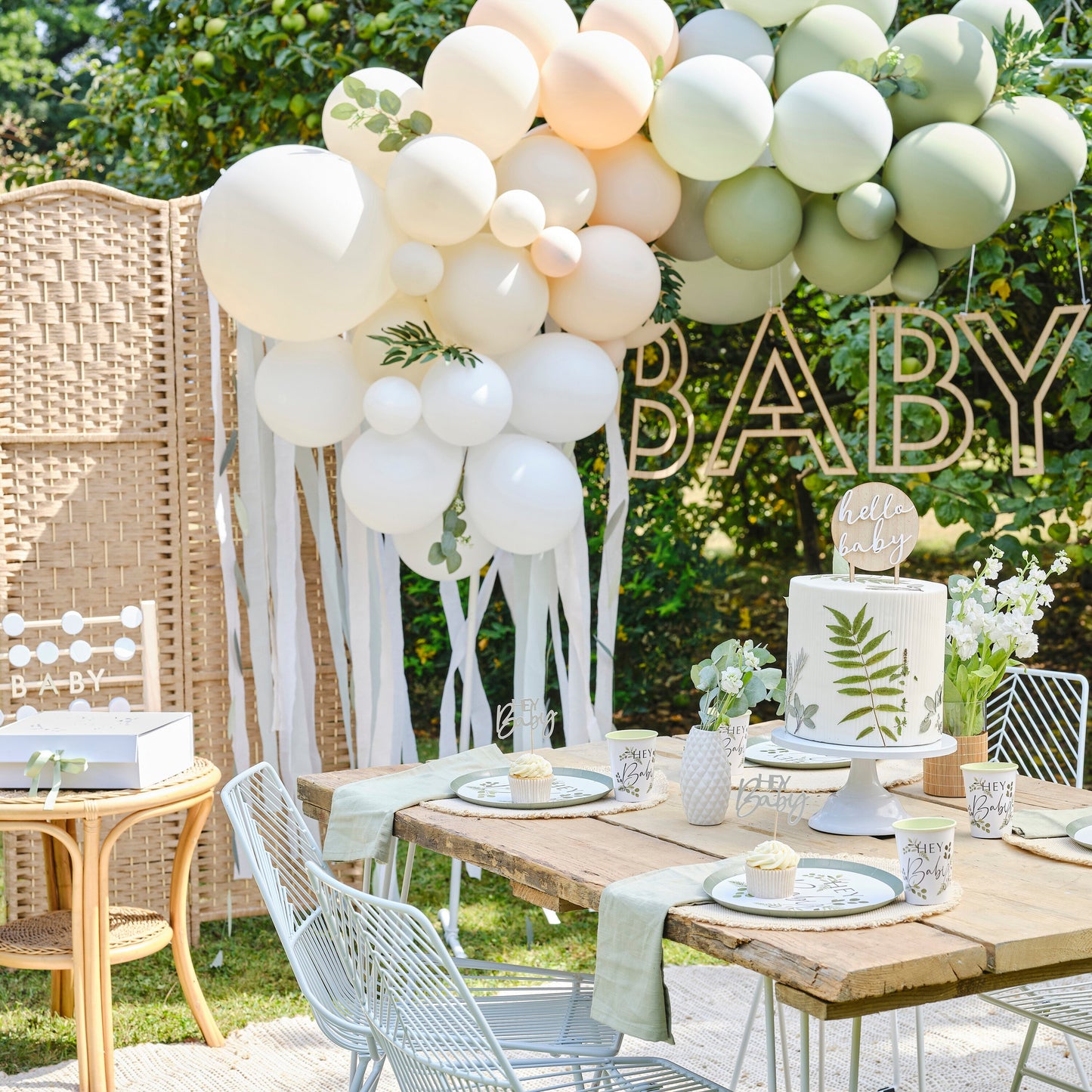 Mummy To Be Baby Shower Balloon with Botanical Tail- 5 Inner Pack