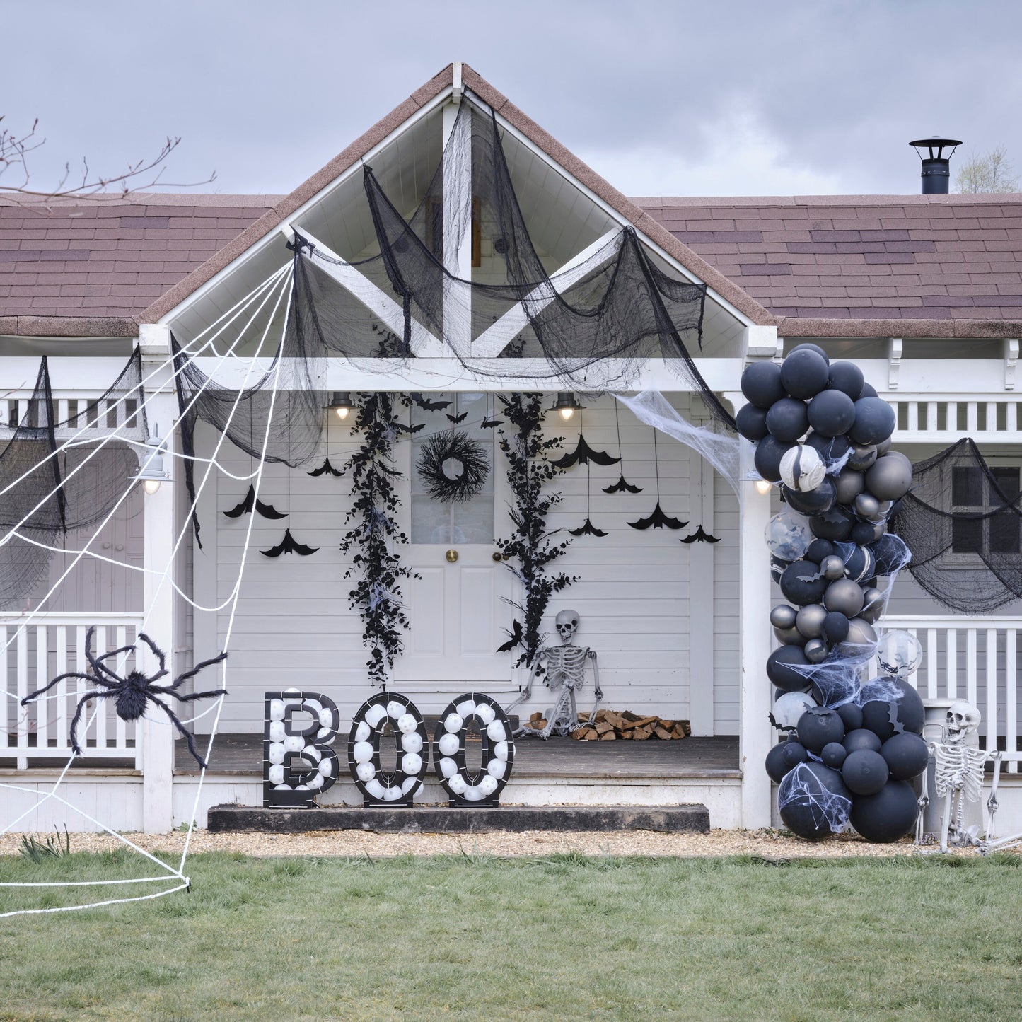Hanging Bats Halloween Decoration- 5 Inner Pack