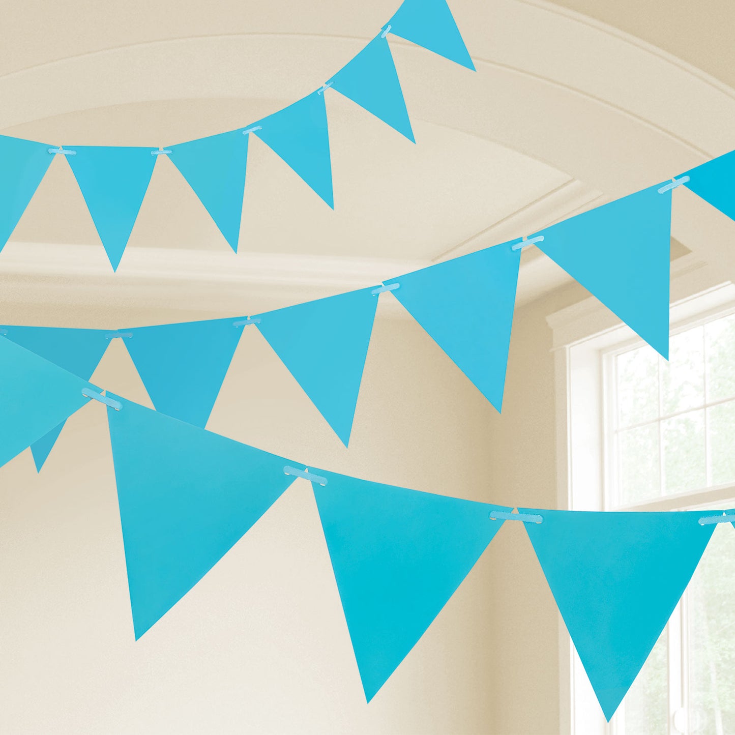 Plastic Pennant Banner 10 m - X 12