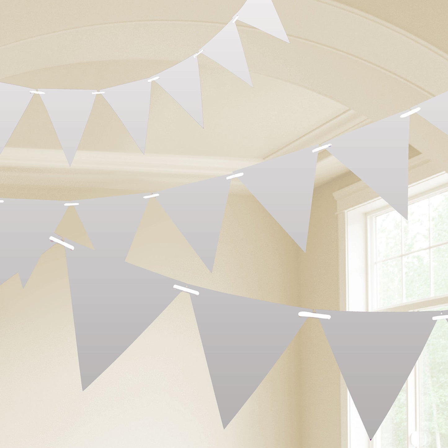 Plastic Pennant Banner 10 m - X 12