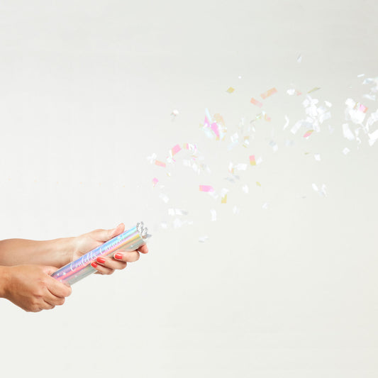 9911523 IP X12 - Iridescent Confetti Cannons 24cm - 6 PC