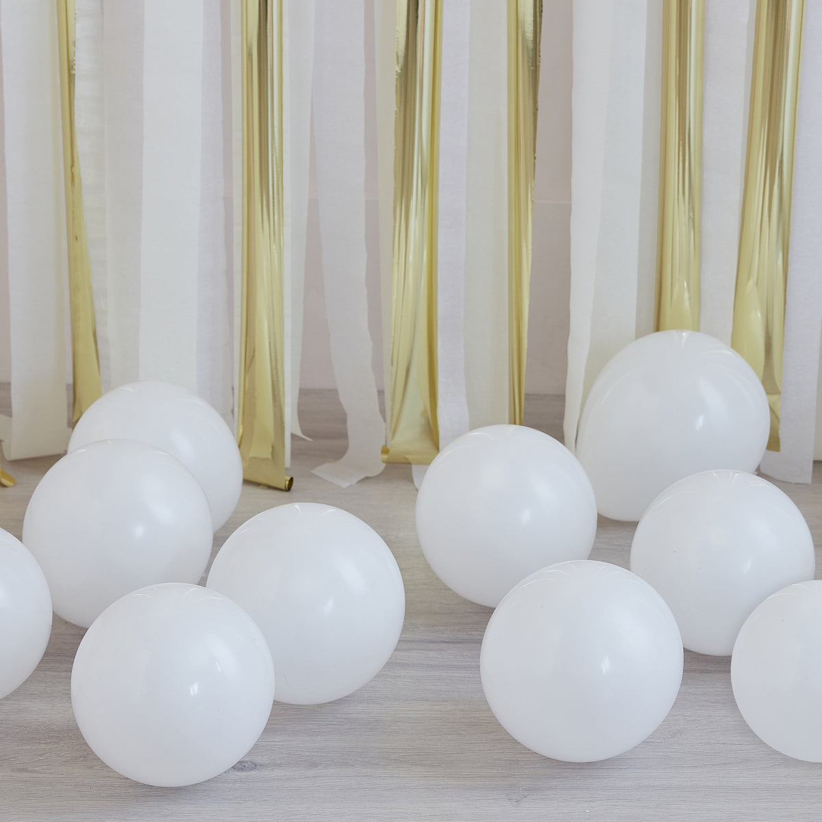 White Balloon Mosaic Balloon Pack- 5 Inner Pack