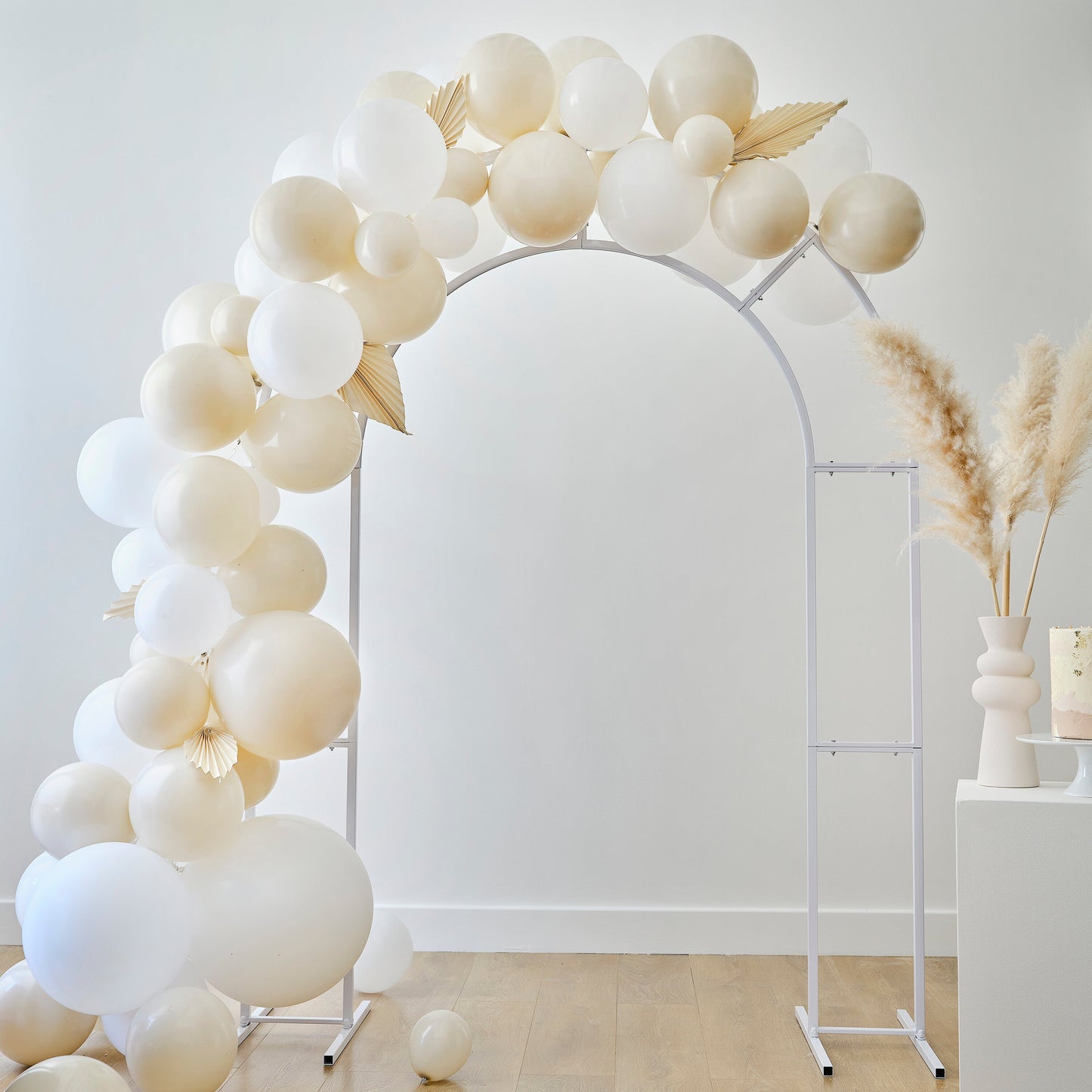 White Metal Frame Arch- 1 Inner Pack