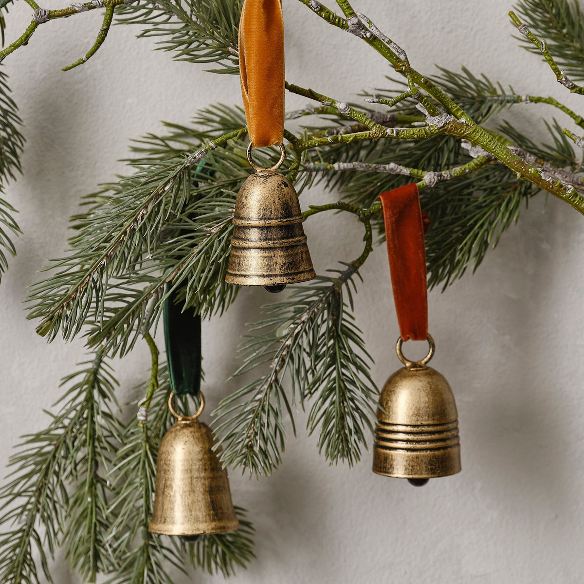 Metal Bell Christmas Tree Decorations- 4 Inner Pack
