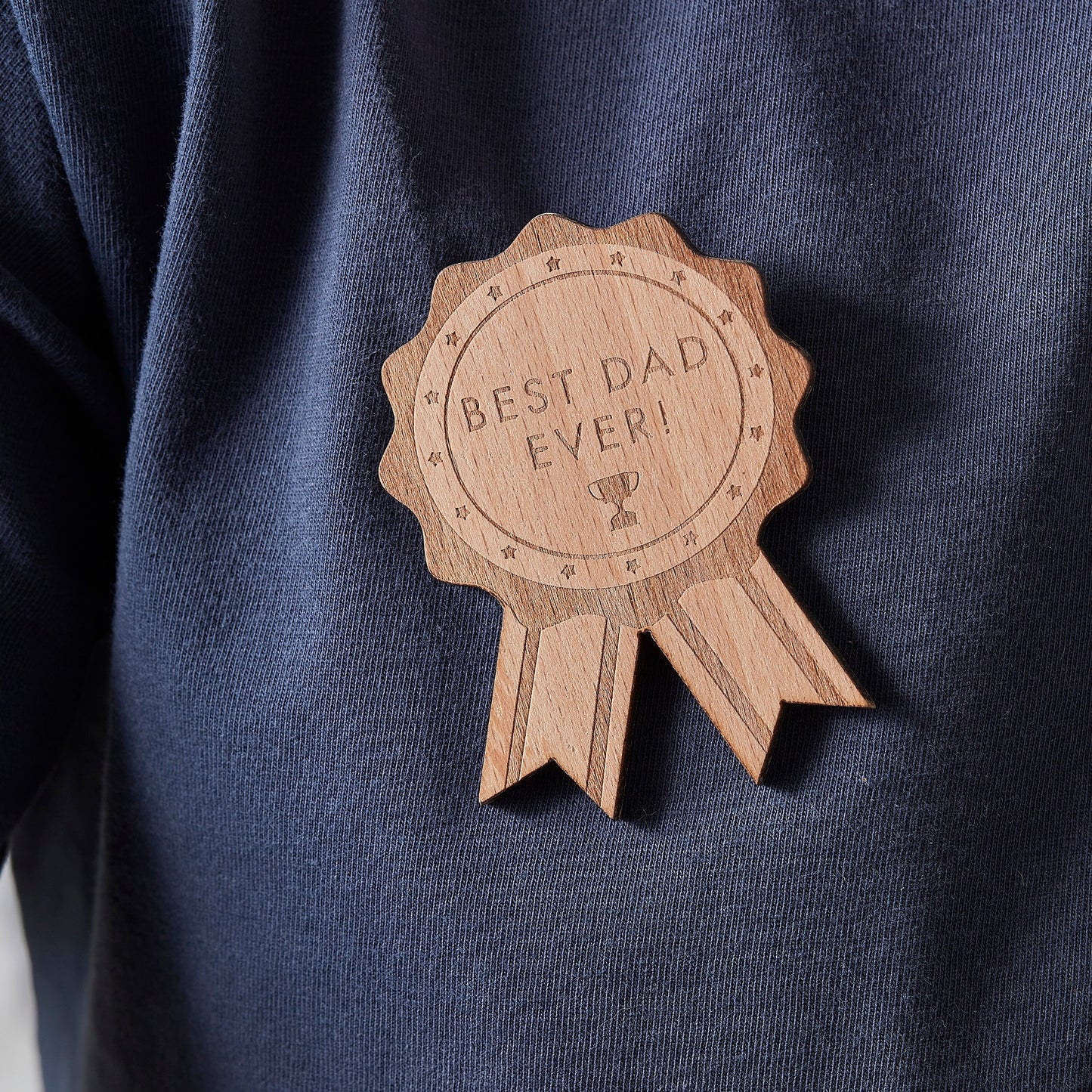 Wooden Best Dad Ever Father's Day Badge- 5 Inner Pack