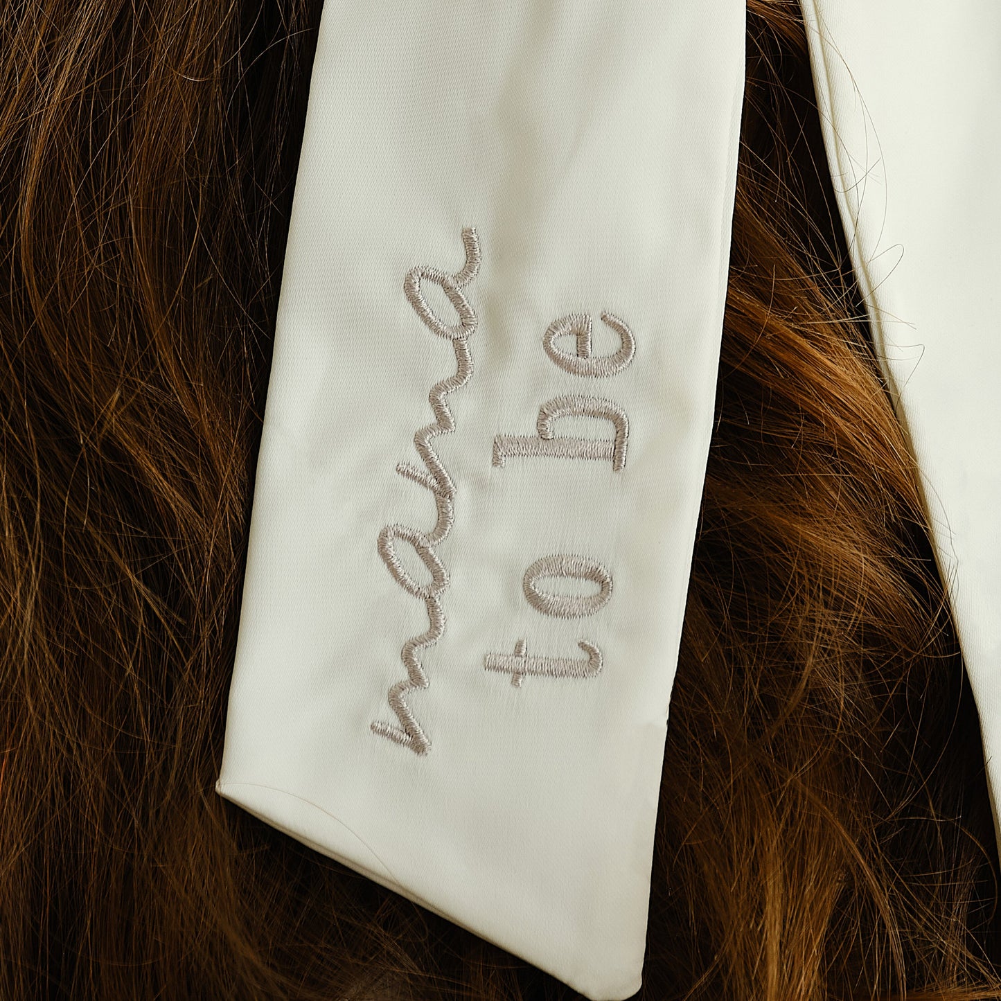Ivory Embroidered 'Mama to Be' Hair Bow- 5 Inner Pack