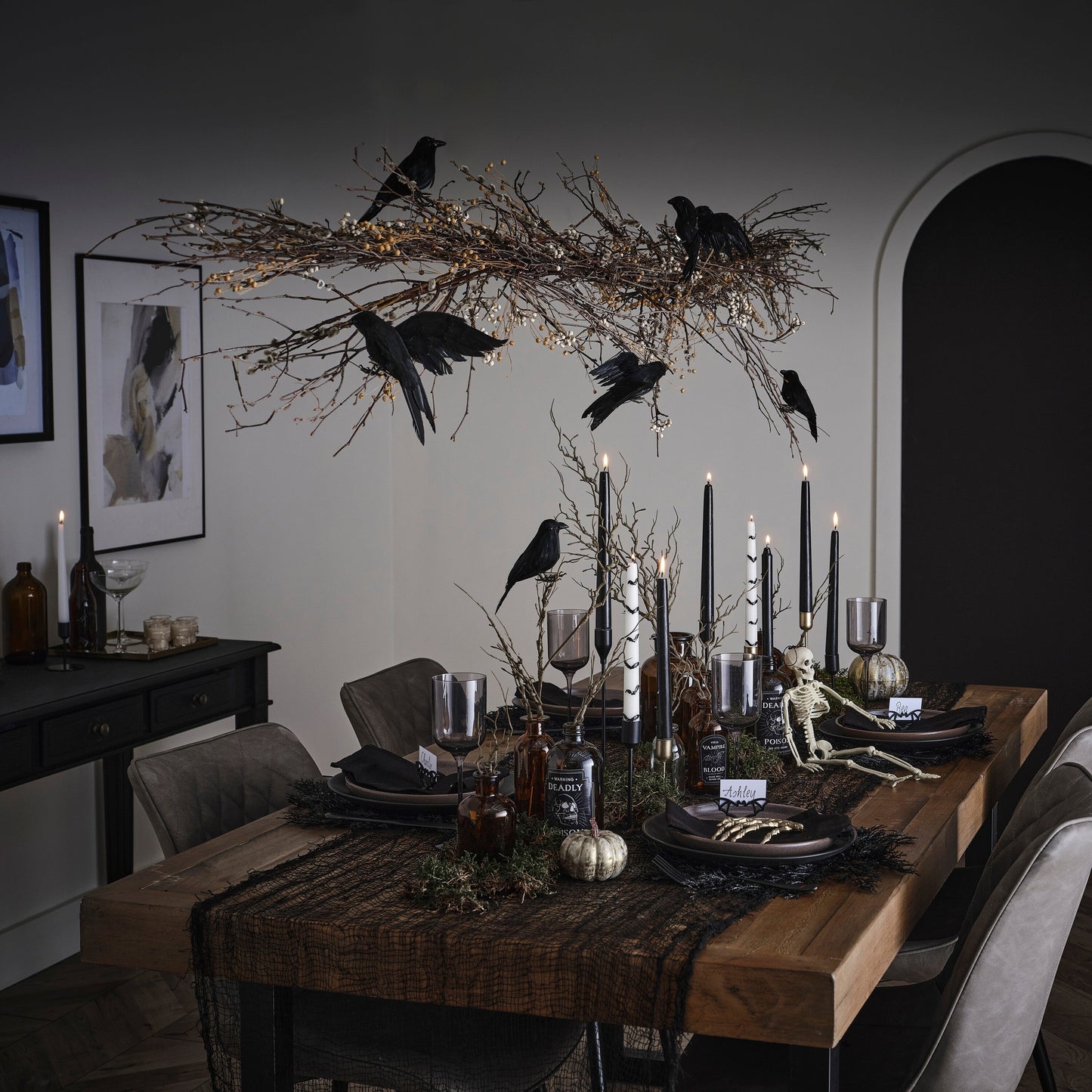 Black Foliage Halloween Table Placemats- 5 Inner Pack