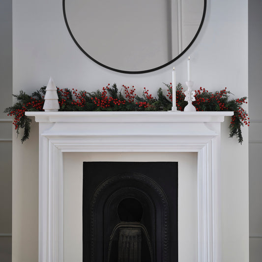 Red Berry Foliage Christmas Garland- 5 Inner Pack