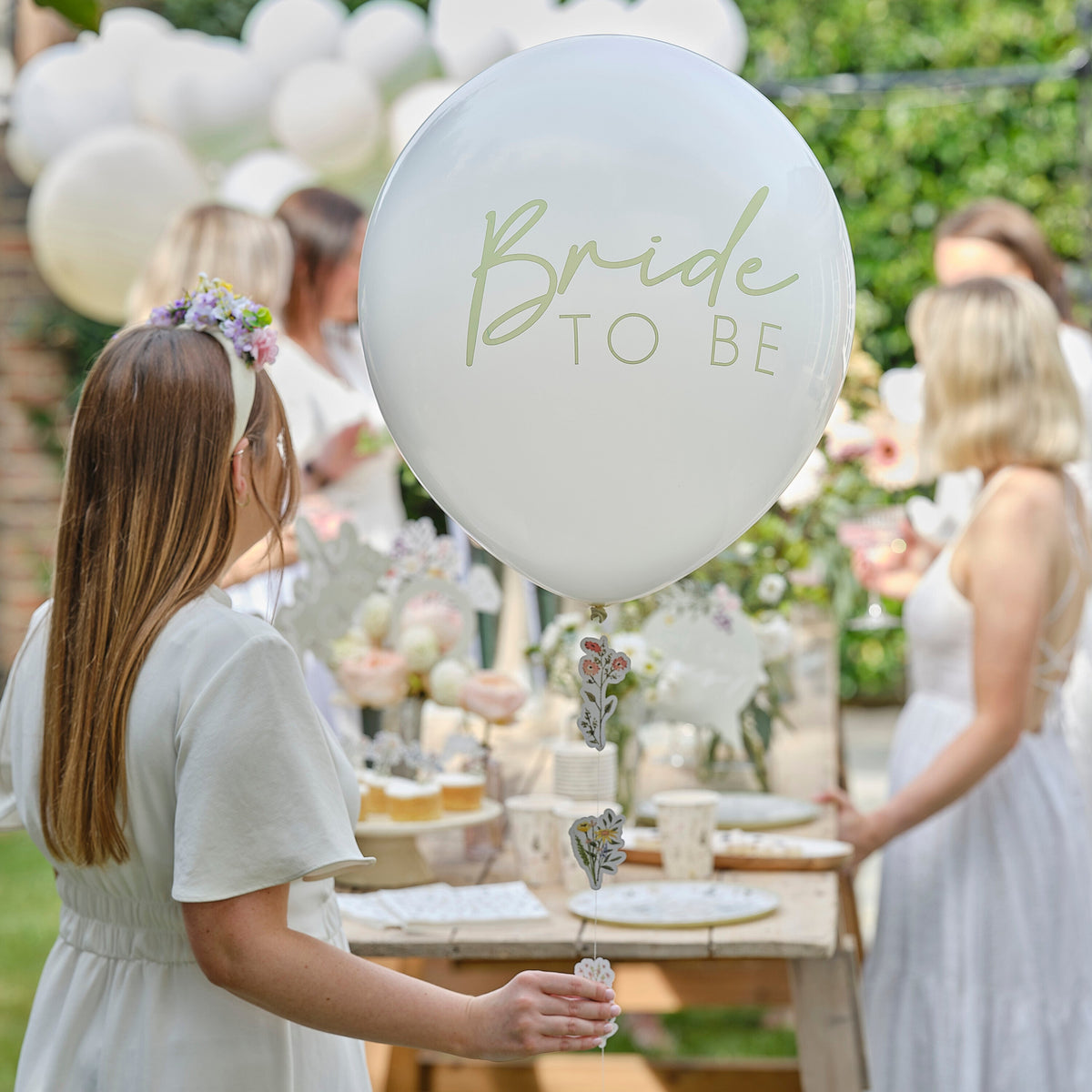 Bride To Be Hen Party Balloon with Floral Tail- 5 Inner Pack