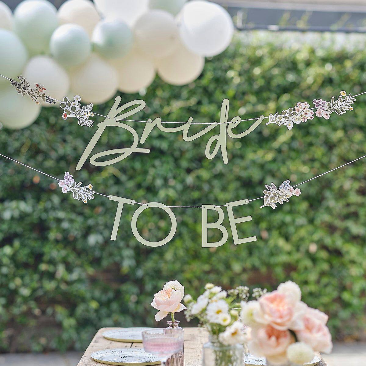 Floral Bride to Be Hen Party Bunting- 5 Inner Pack