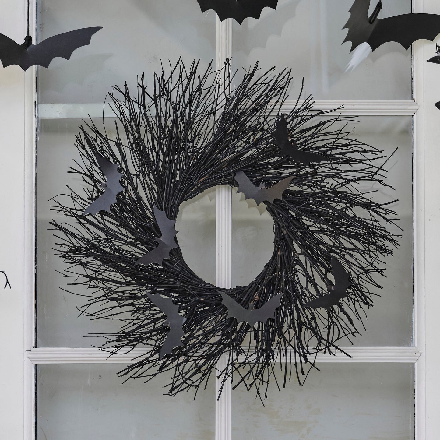 Black Twig Halloween Wreath with Bats- 5 Inner Pack