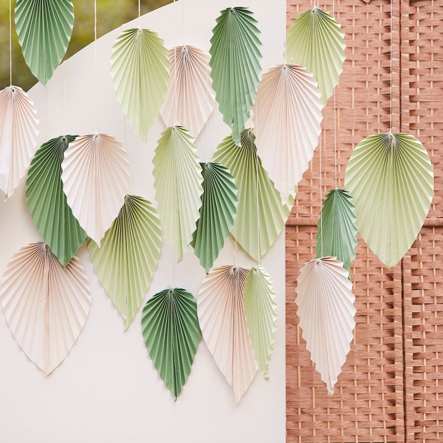 Sage & Cream Palm Backdrop- 5 Inner Pack