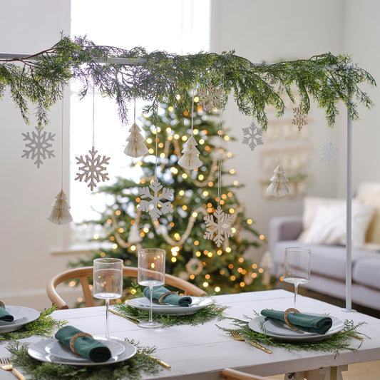 Wooden Snowflake & Honeycomb Tree Christmas Hanging Decorations- 5 Inner Pack
