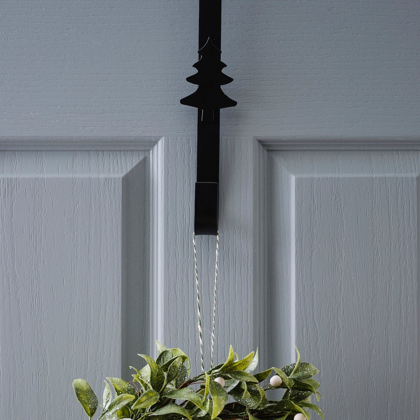 Black Metal Christmas Wreath Door Hanger- 5 Inner Pack