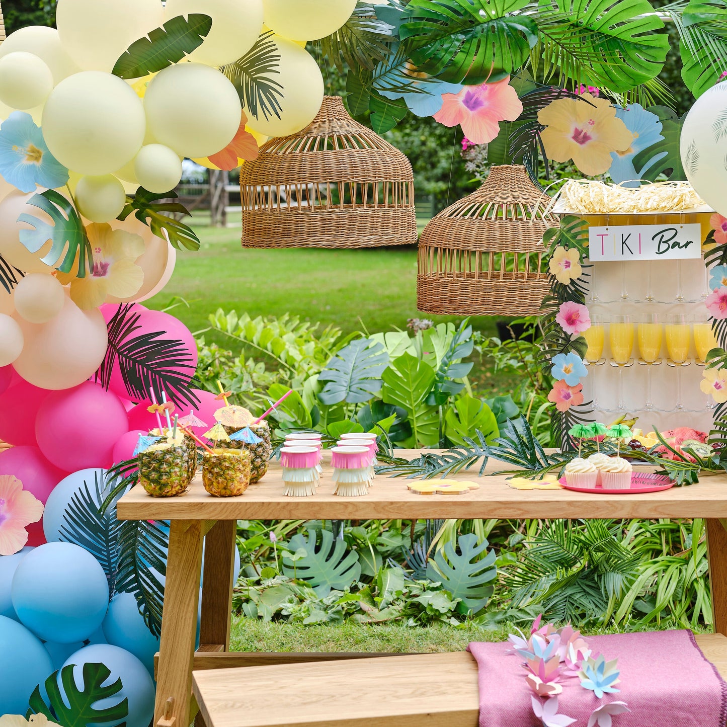 Palm Leaf Hawaiian Tiki Balloon Tails Decoration- 5 Inner Pack