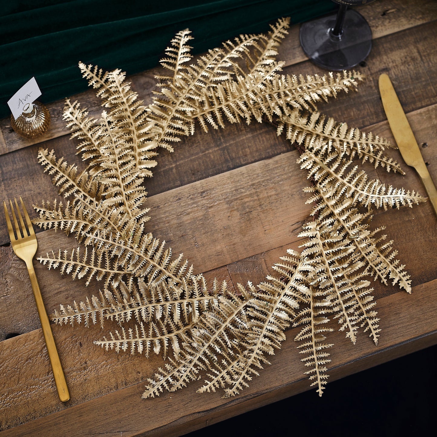 Gold Fern Wreath Christmas Table Place Mats- 5 Inner Pack