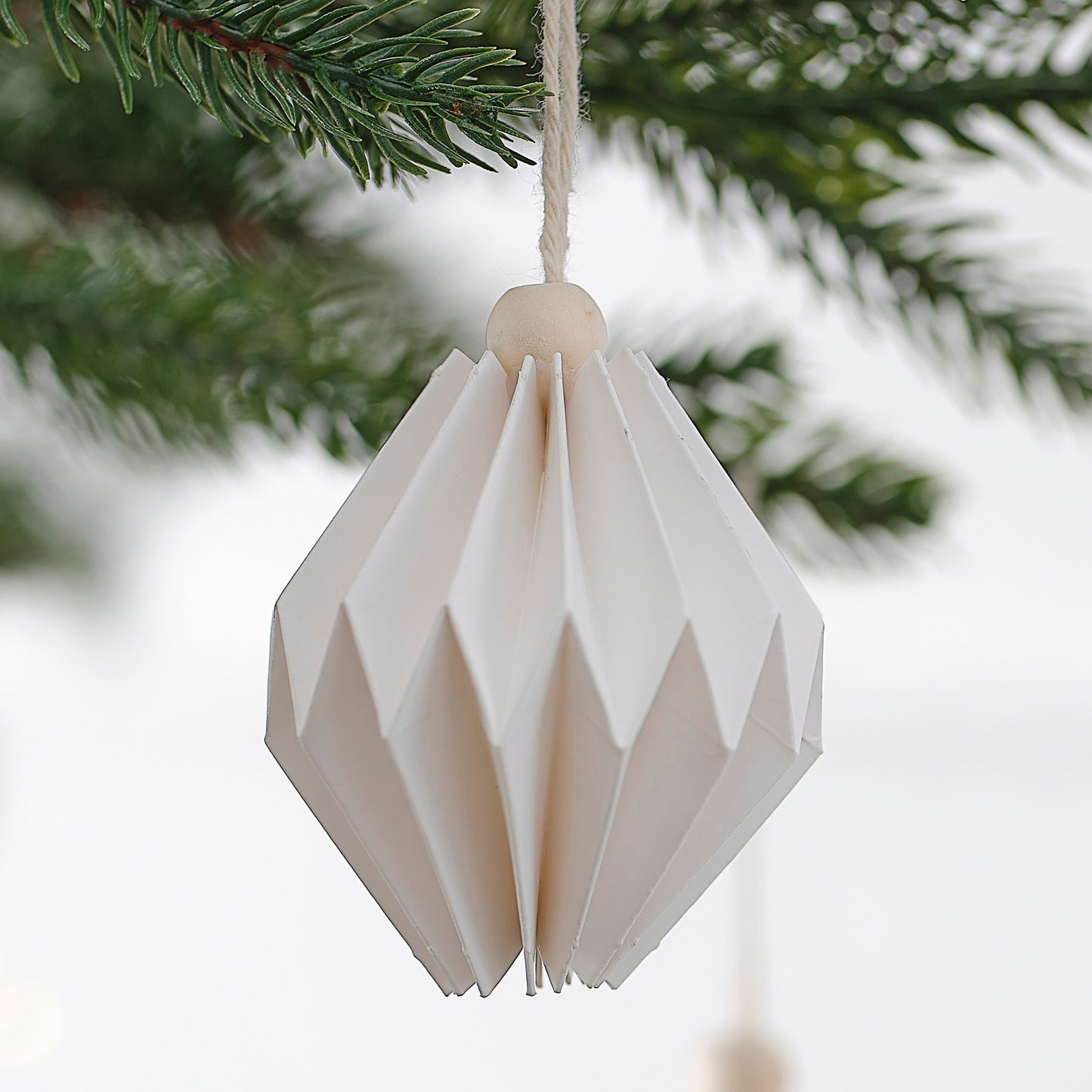 White Paper Christmas Tree Hanging Decorations- 5 Inner Pack